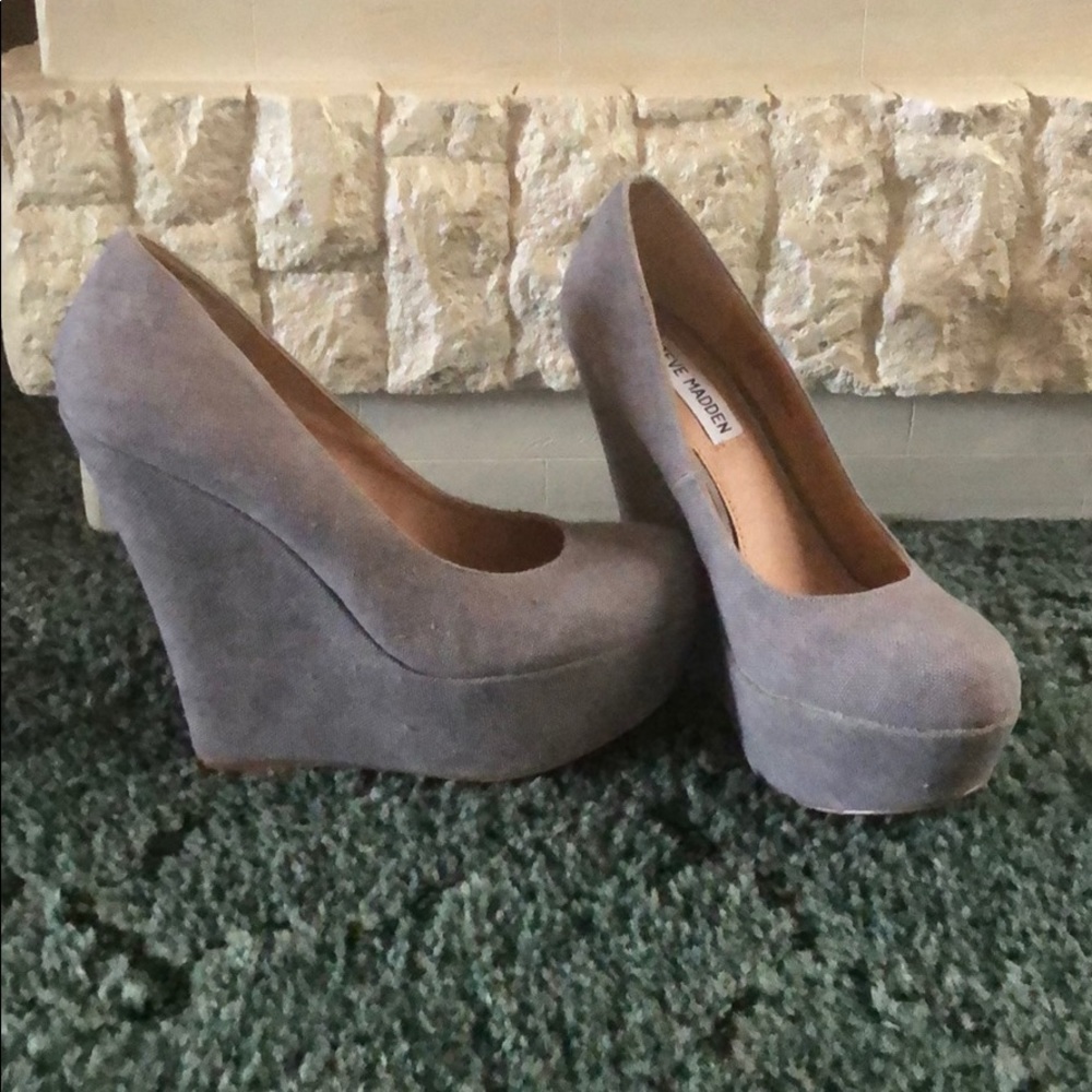 Brand new, never worn.